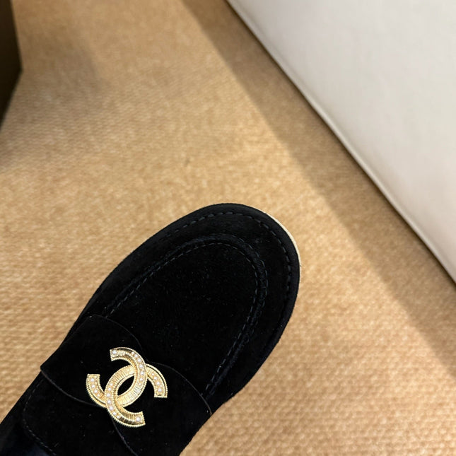 CHANEL 26S LOAFER IN BLACK SUEDE CC LOGO