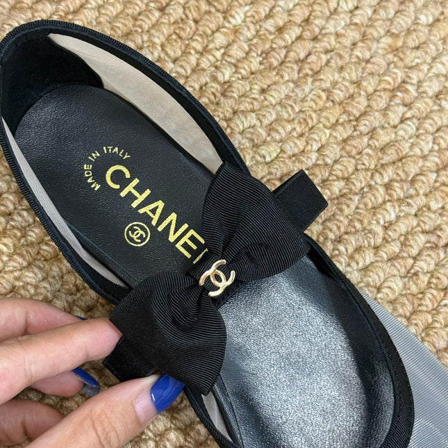 CHANEL 26S MARY JANE FLATS IN BLACK AND GREY MESH RIBBON STRAP CAP TOE