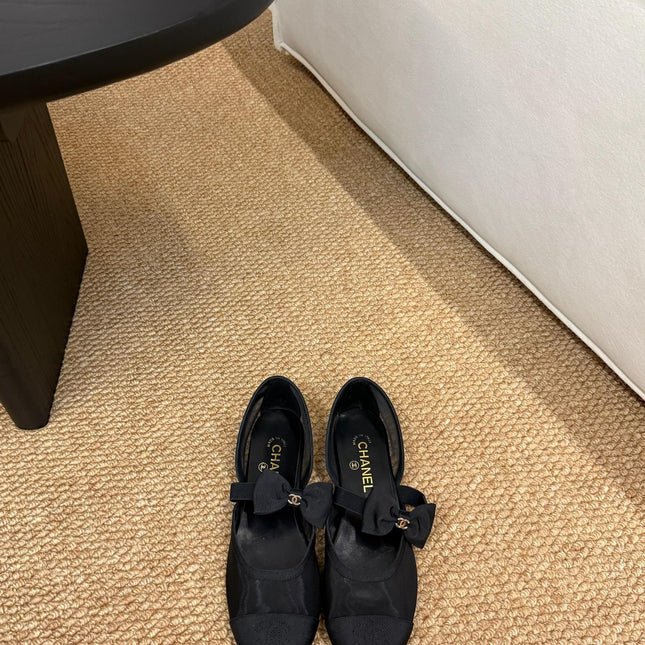 CHANEL 26S MARY JANE FLATS IN BLACK MESH RIBBON STRAP CAP TOE