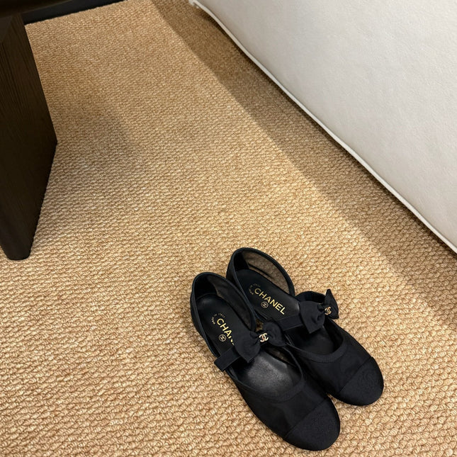 CHANEL 26S MARY JANE FLATS IN BLACK MESH RIBBON STRAP CAP TOE