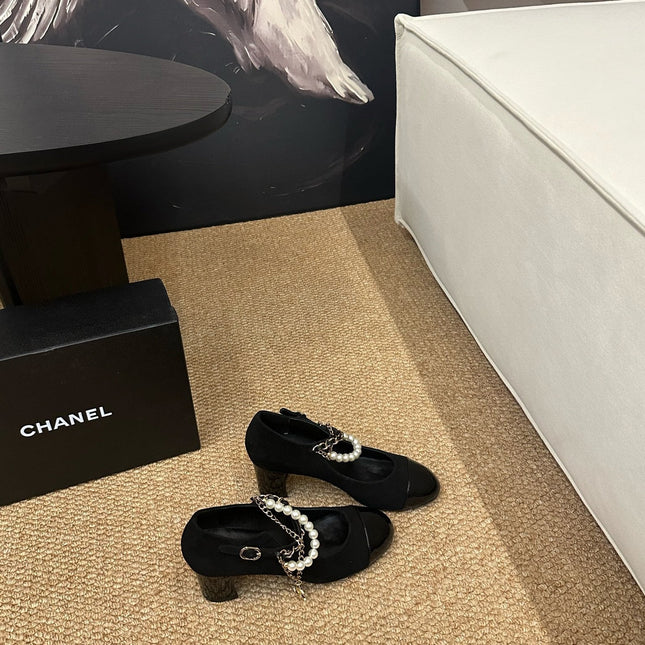 CHANEL 26S MARY JANE PEARL STRAP HIGH HEELS IN BLACK CALFSKIN