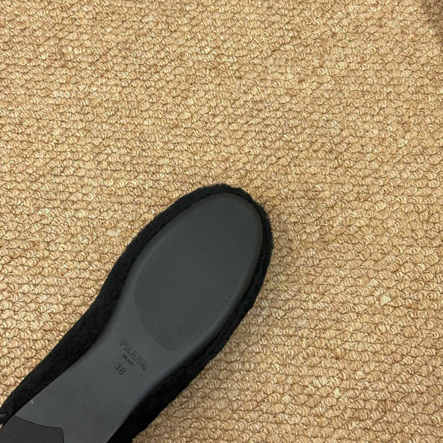 PRADA 26S SHEARLING BALLET FLATS IN BLACK