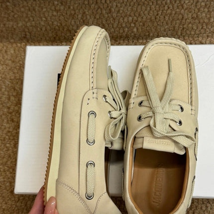 JACQUEMUS 26S LACE-UP LOAFERS IN BEIGE SUEDE