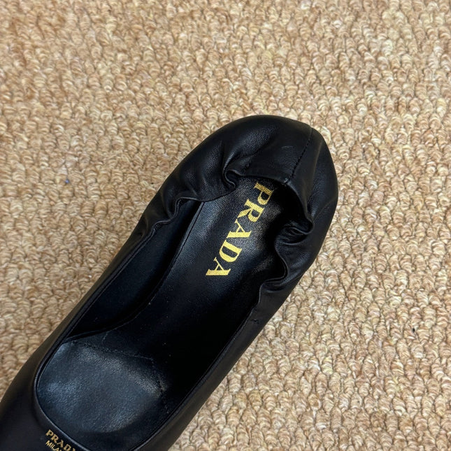 PRADA 26S POINTED TOE PUMPS 50MM IN BLACK CALFSKIN