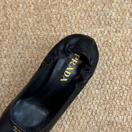 PRADA 26S POINTED TOE PUMPS 50MM IN BLACK CALFSKIN