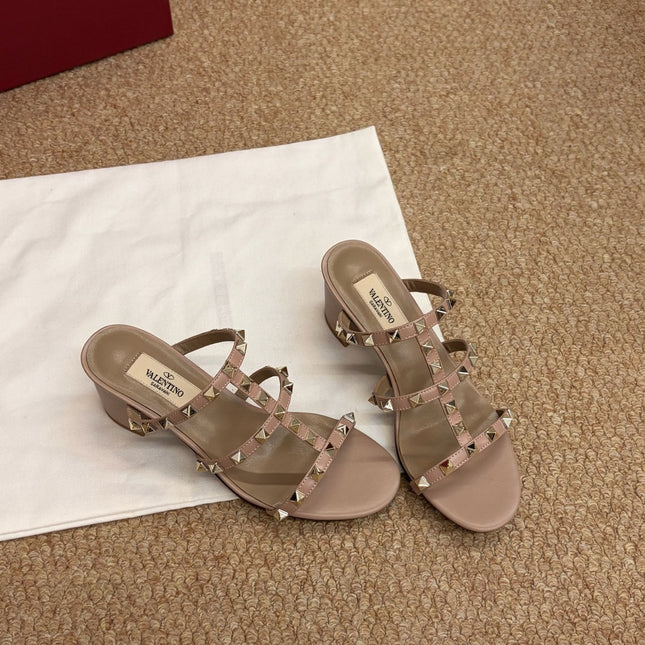 VALENTINO 26S ROCKSTUD HIGH HEEL SANDALS IN BLUSH NUDE CALFSKIN