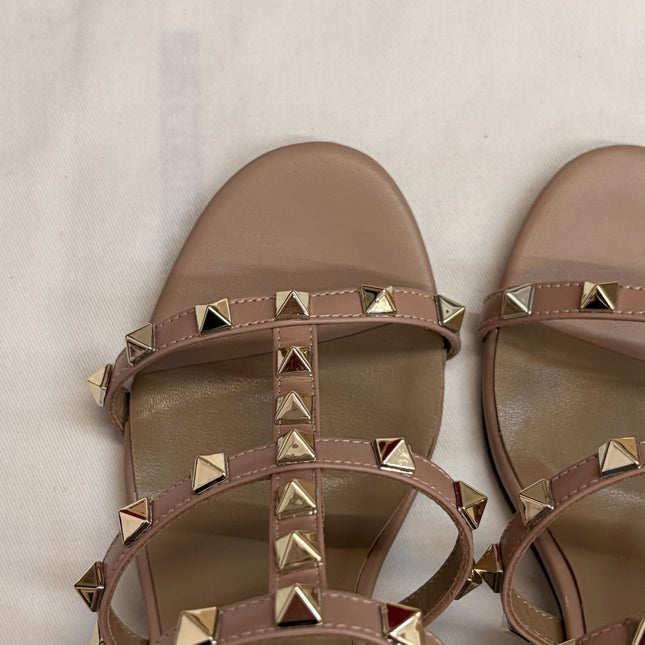 VALENTINO 26S ROCKSTUD HIGH HEEL SANDALS IN BLUSH NUDE CALFSKIN