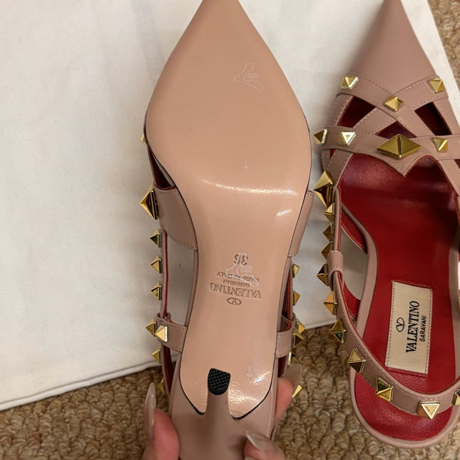 VALENTINO 26S ROCKSTUD SLINGBACK HEELS IN BLUSH NUDE CALFSKIN