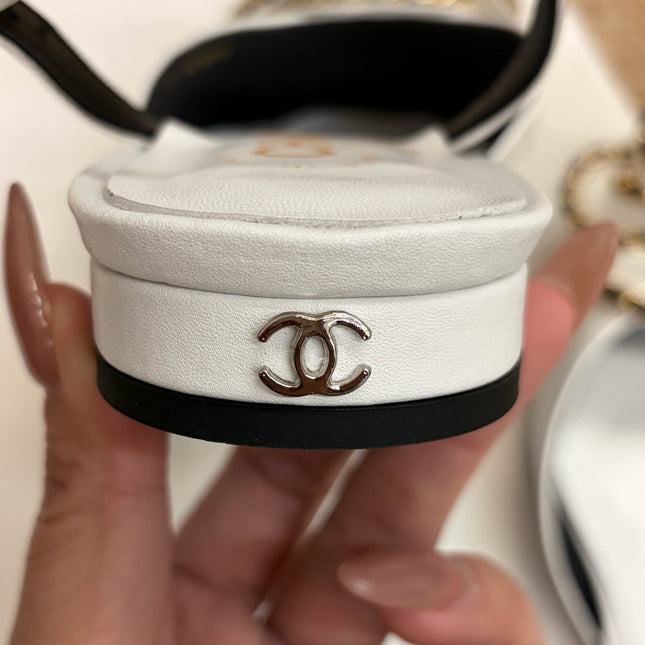CHANEL 26S SLINGBACK FLATS IN WHITE CALFSKIN CAMELLIA PEARL