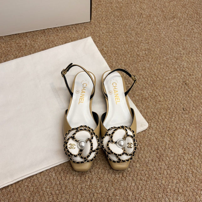 CHANEL 26S SLINGBACK FLATS IN BEIGE CALFSKIN CAMELLIA PEARL
