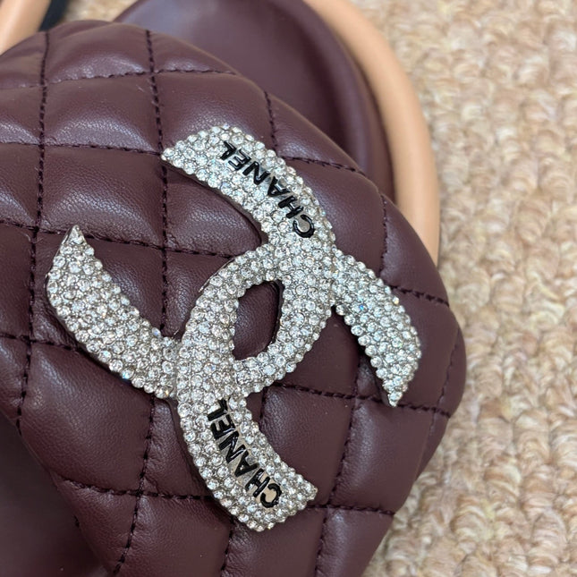 CHANEL 26S SLIDE SANDALS IN BURGUNDY RED QUILTED CALFSKIN SILVER HARDWARE