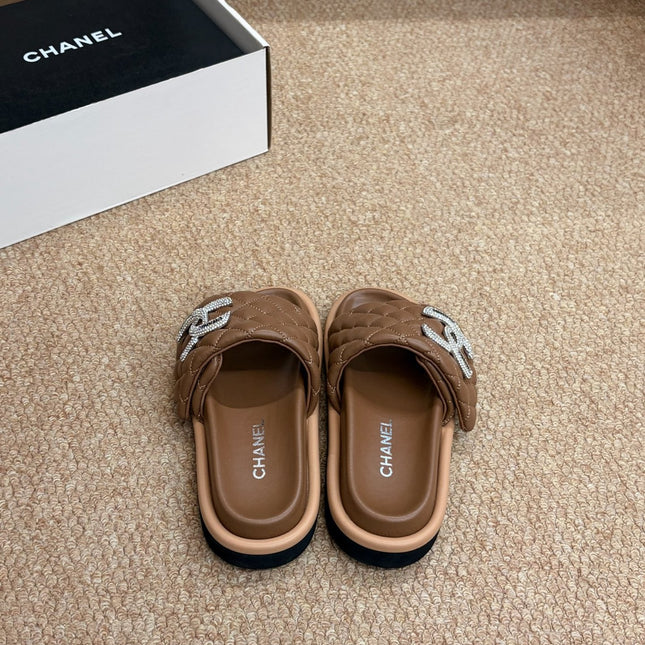 CHANEL 26S SLIDE SANDALS IN BROWN QUILTED CALFSKIN SILVER HARDWARE