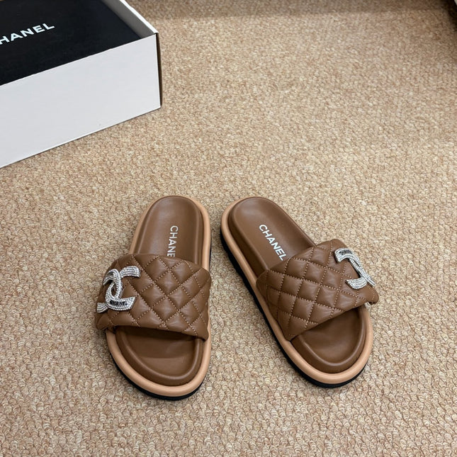 CHANEL 26S SLIDE SANDALS IN BROWN QUILTED CALFSKIN SILVER HARDWARE