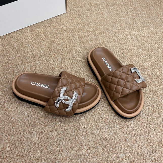 CHANEL 26S SLIDE SANDALS IN BROWN QUILTED CALFSKIN SILVER HARDWARE