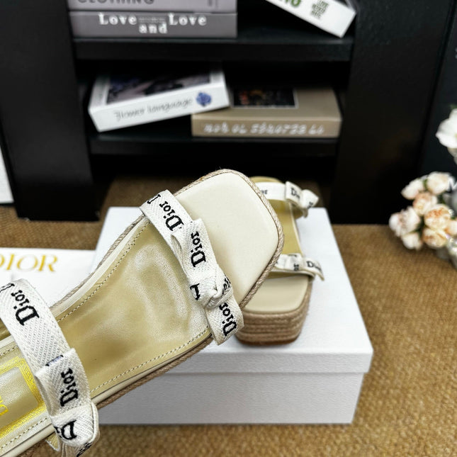 DIOR 26S WEDGE SANDAL IN BEIGE CANVAS AND CALFSKIN