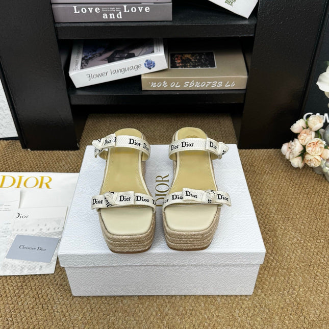 DIOR 26S WEDGE SANDAL IN BEIGE CANVAS AND CALFSKIN