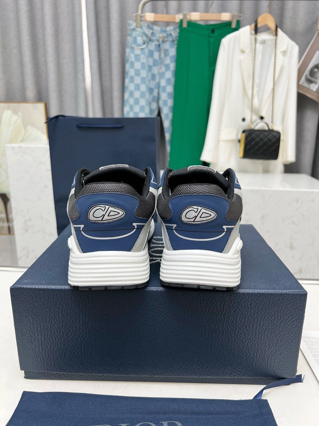 CD B30 SNEAKER ANCHOR AND TRUE BLUE MESH FABRIC