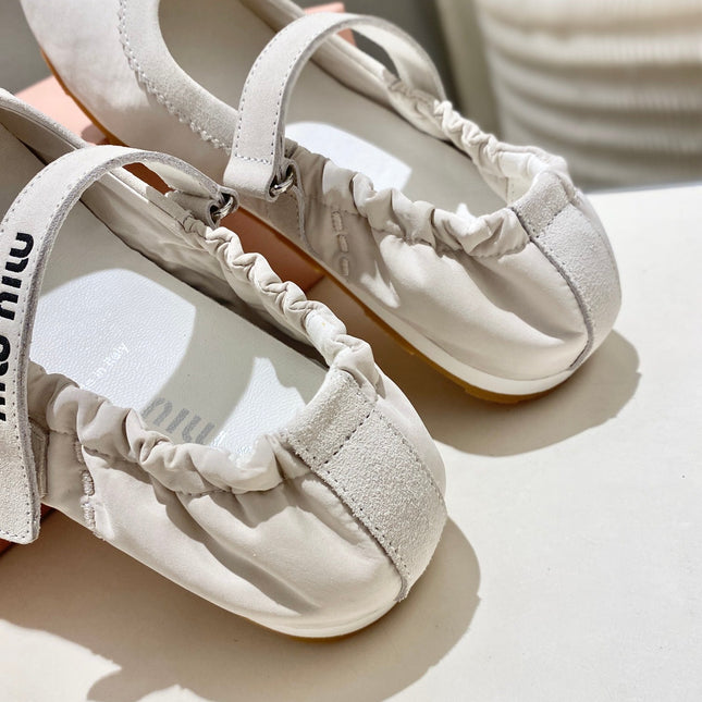 MIUMIU 26S RUCHES NAPPA BALLERINAS IN CREAM WHITE SUEDE AND FABRIC