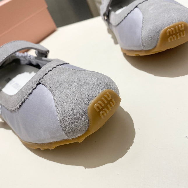 MIUMIU 26S BALLERINAS IN LILAC GREY FABRIC AND SUEDE
