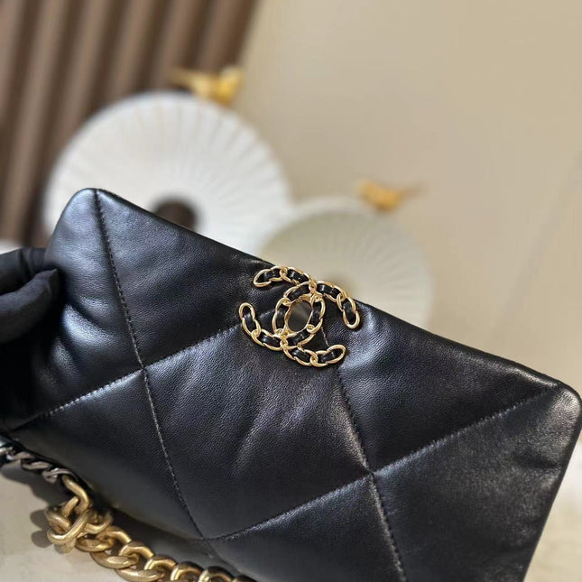 CHANEL 26S FLAP BAG 26 IN BLACK LAMBSKIN