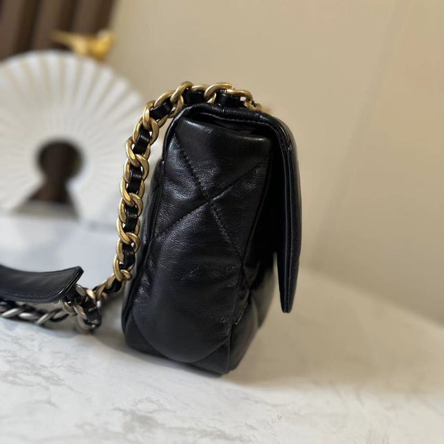 CHANEL 26S FLAP BAG 26 IN BLACK LAMBSKIN