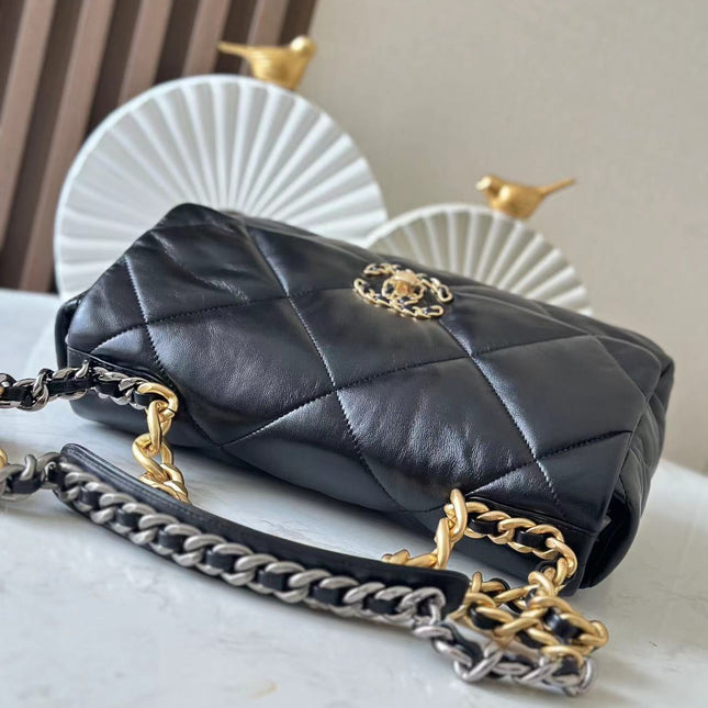 CHANEL 26S FLAP BAG 32 IN BLACK LAMBSKIN