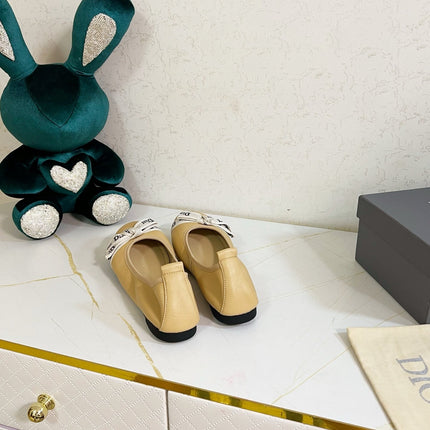 DIOR 26S BOW BALLET FLATS IN BEIGE CALFSKIN