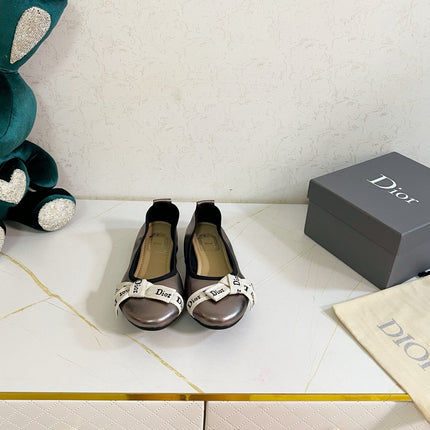 DIOR 26S BOW BALLET FLATS IN TAUPE METALLIC CALFSKIN
