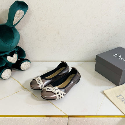 DIOR 26S BOW BALLET FLATS IN TAUPE METALLIC CALFSKIN