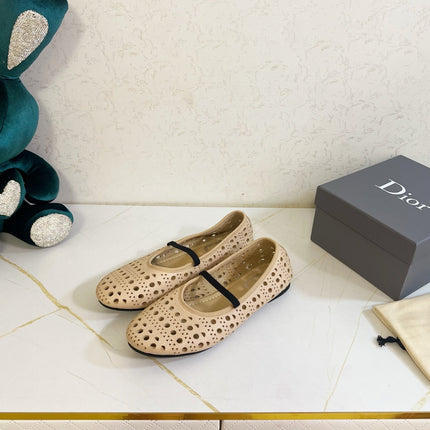 DIOR 26S MARY JANE FLATS IN BEIGE CALFSKIN
