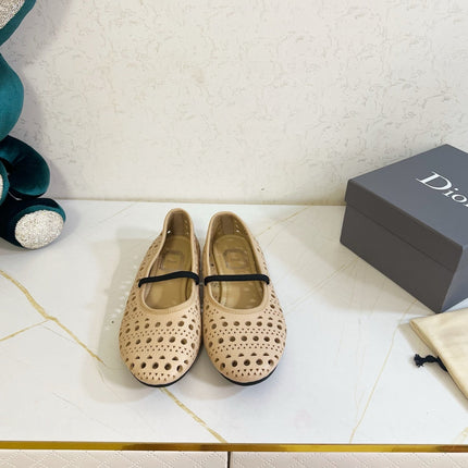 DIOR 26S MARY JANE FLATS IN BEIGE CALFSKIN