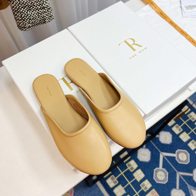 THE ROW 26S ROUND TOE MULES IN BEIGE CALFSKIN