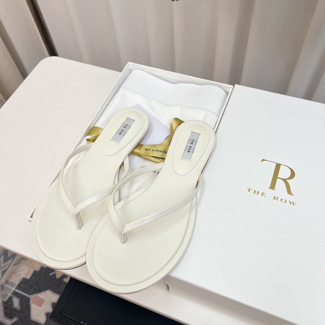 THE ROW 26S THONG SANDALS IN WHITE CALFSKIN