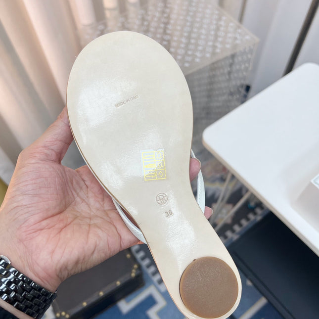 THE ROW 26S THONG SANDALS IN WHITE CALFSKIN