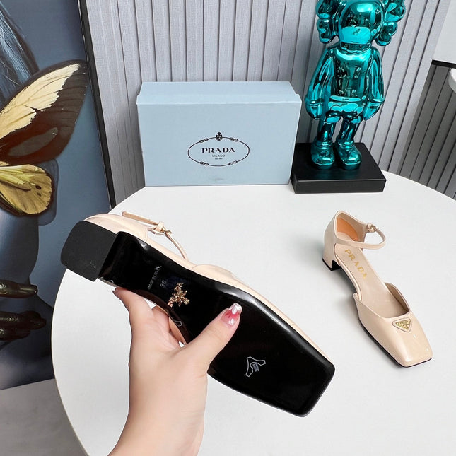 PRADA 26S ANKLE STRAP PUMPS 40MM IN NUDE BEIGE PATENT CALFSKIN TRIANGLE LOGO