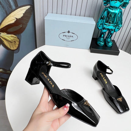PRADA 26S ANKLE STRAP PUMPS 40MM IN BLACK PATENT CALFSKIN TRIANGLE LOGO