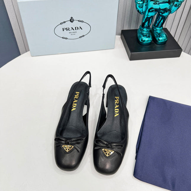 PRADA 26S ROUND TOE SLINGBACK PUMPS 40MM IN BLACK CALFSKIN WITH BOW