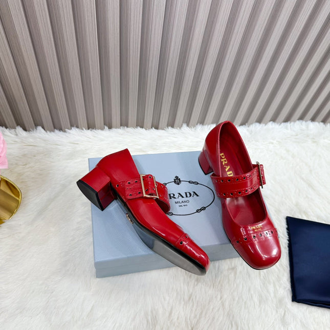 PRADA 26S SQUARE TOE STUDDED SLINGBACK BLOCK HEEL 40MM IN DARK RED PATENT CALFSKIN
