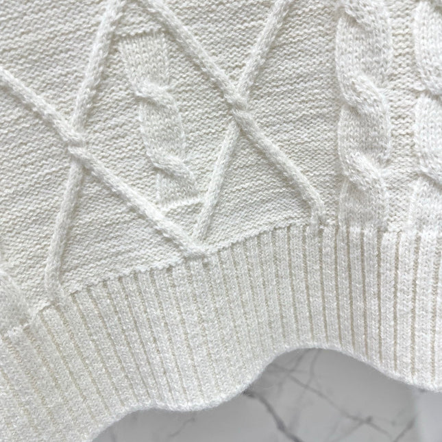 CHANEL 26S LONG-SLEEVE CREWNECK SWEATER 667