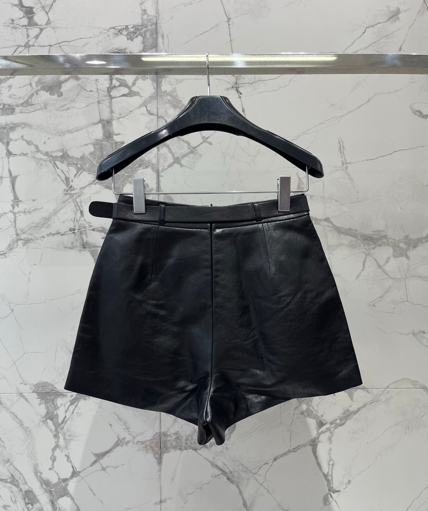 CELINE 26S LEATHER SHORTS 422