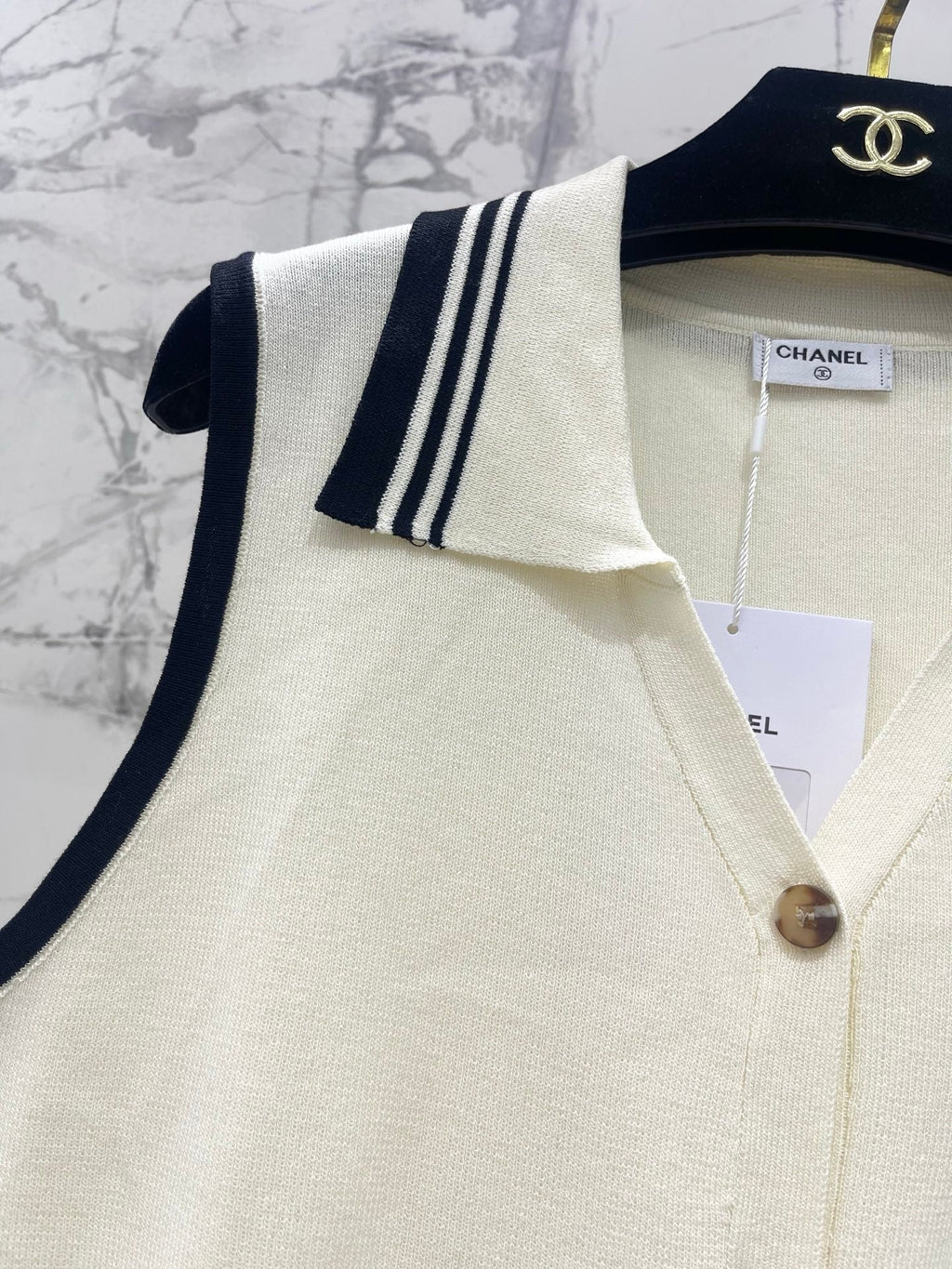 CHANEL 26S SLEEVELESS KNIT TOP 1417