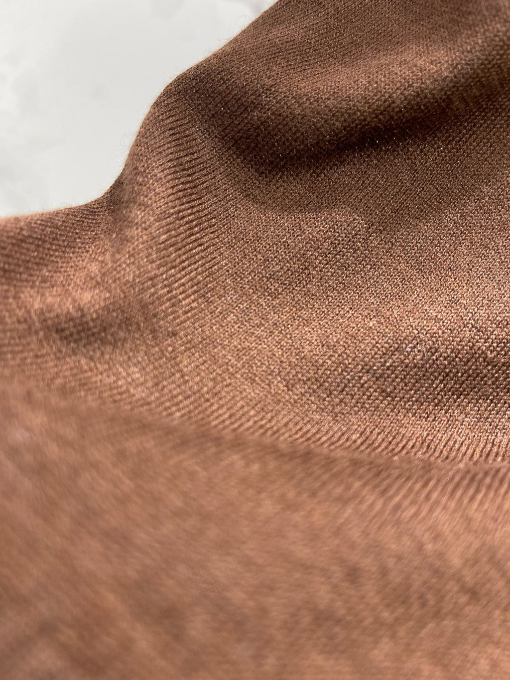 THOM 26S SHORT-SLEEVE KNIT TOP STYLE 224