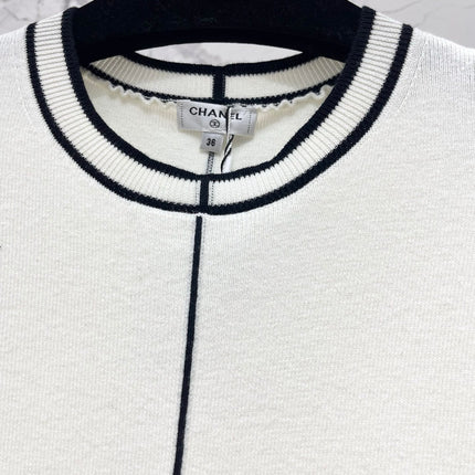 CHANEL 26S SHORT SLEEVE CREW NECK KNIT TOP 1628
