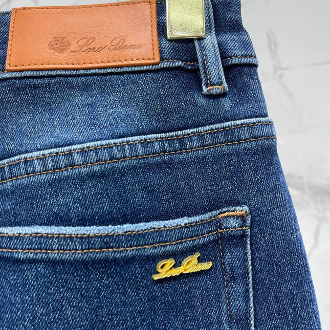 LORO PIANA 26S FLARED JEANS 876