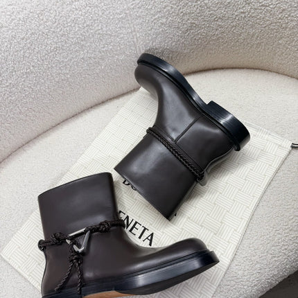 BOTTEGA VENETA 26S ANKLE BOOTS IN DARK BROWN CALFSKIN WITH ROPE DETAIL