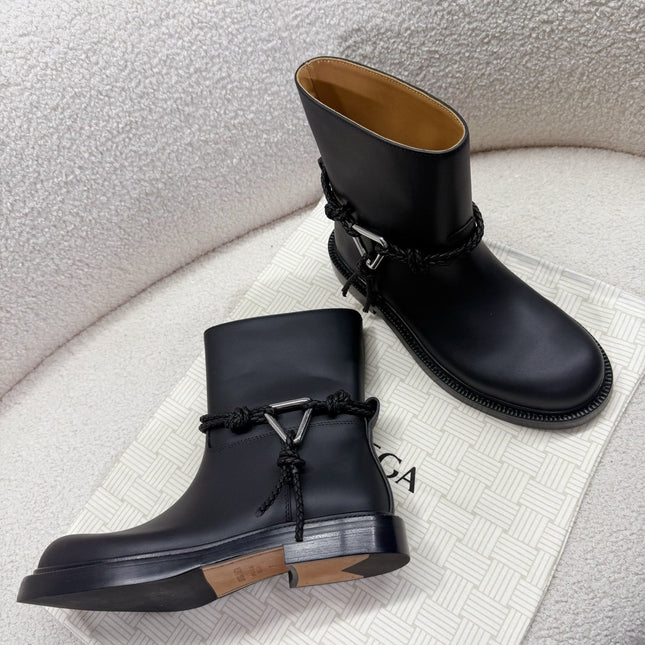 BOTTEGA VENETA 26S ANKLE BOOTS IN BLACK CALFSKIN WITH ROPE DETAIL