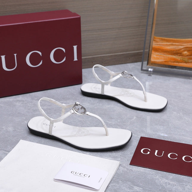 GUCCI 26S INTERLOCKING G THONG SANDALS IN WHITE CALFSKIN