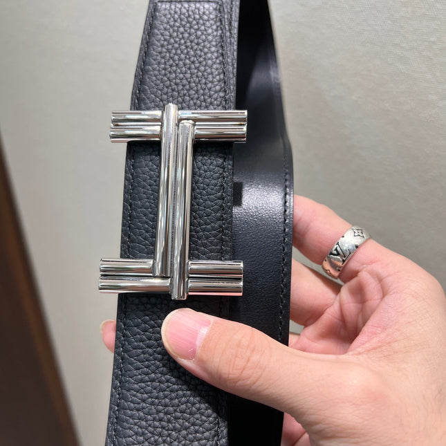 HM TRAVERSE BELT BUCKLE & REVERSIBLE BLACK LEATHER STRAP 38 MM SILVER HARDWARE