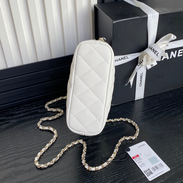 HOBO BAG 21 IN WHITE GRAINED CALFSKIN GOLD HARDWARE