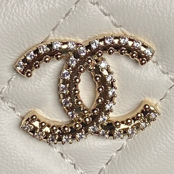 CHANEL 25S VANITY CASE 17 IN IVORY LAMBSKIN GOLD HARDWARE
